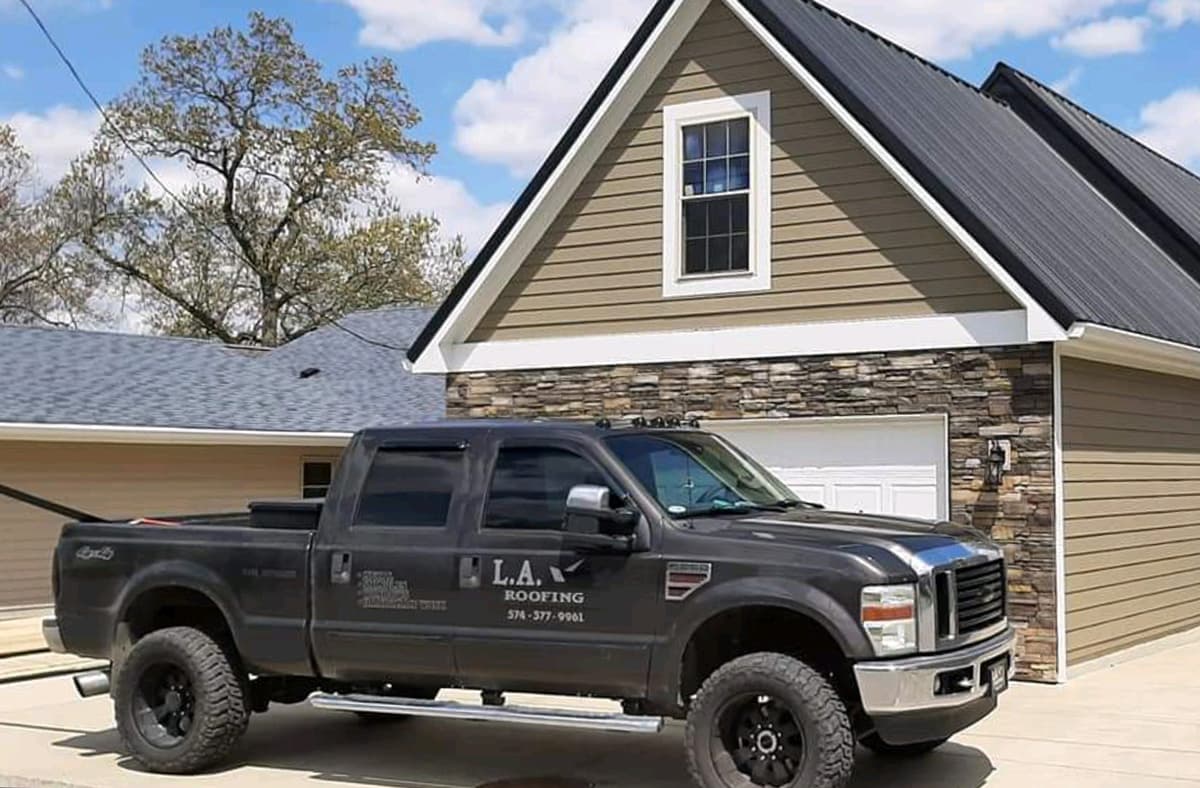 L.A. Roofing & Construction Truck